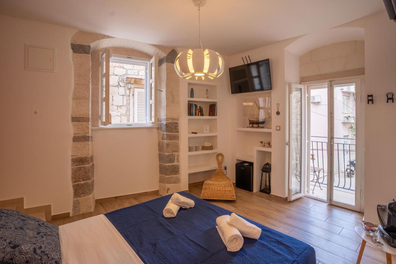Old Town Makarska Apartments - Central Square Экстерьер фото